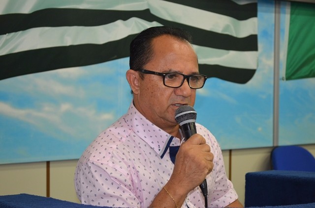 2017518_FOTO - Tiãozinho faz moção de apelo ao Senado por aprovação de Projeto de Lei